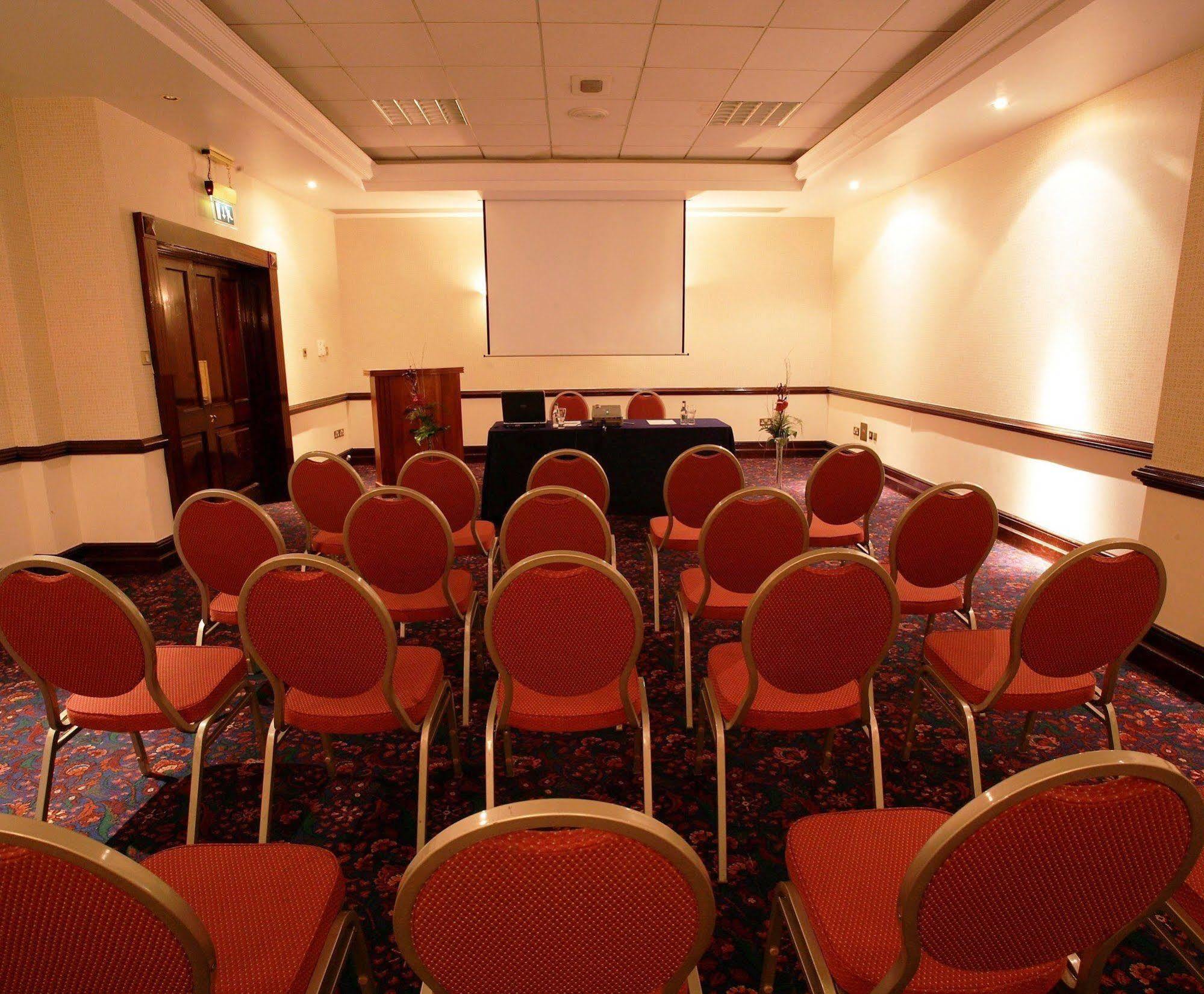 Maldron Hotel Merrion Road ダブリン エクステリア 写真