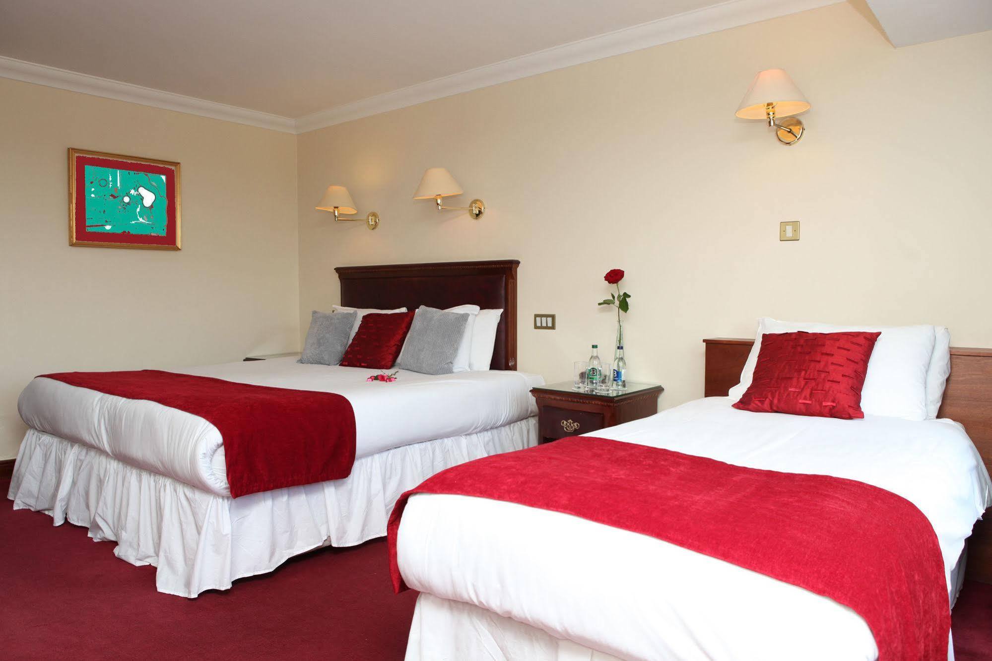 Maldron Hotel Merrion Road ダブリン エクステリア 写真