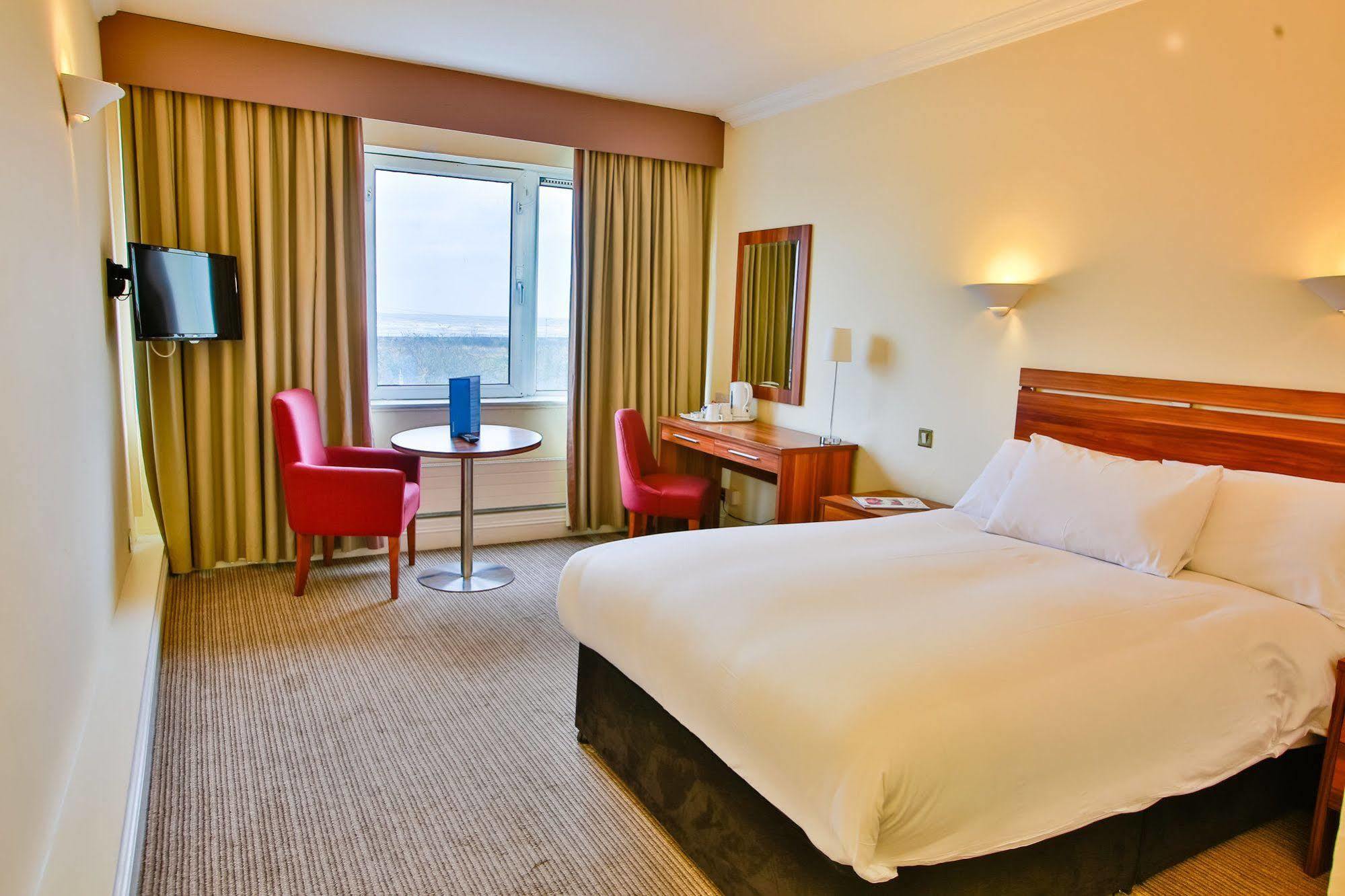Maldron Hotel Merrion Road ダブリン エクステリア 写真