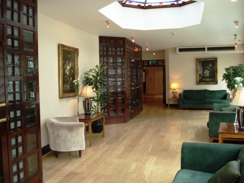 Maldron Hotel Merrion Road ダブリン エクステリア 写真
